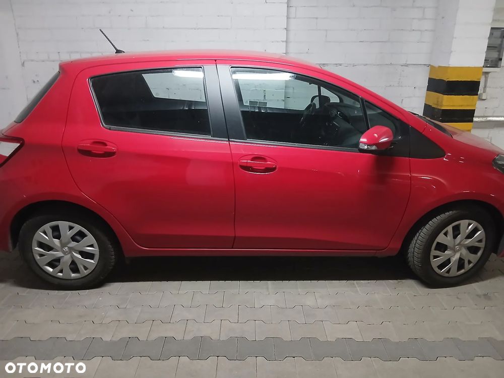 Toyota Yaris 1.5 Premium CVT - 3