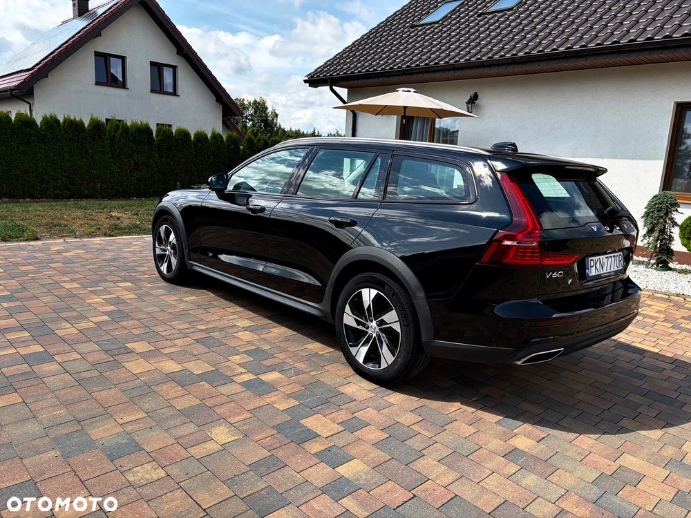 Volvo V60 Cross Country B4 D AWD Geartronic Pro - 4