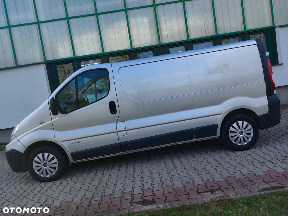 Opel Vivaro - 9