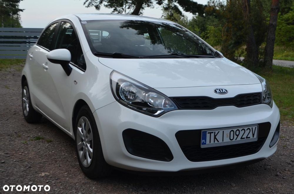 Kia Rio 1.2 L - 15