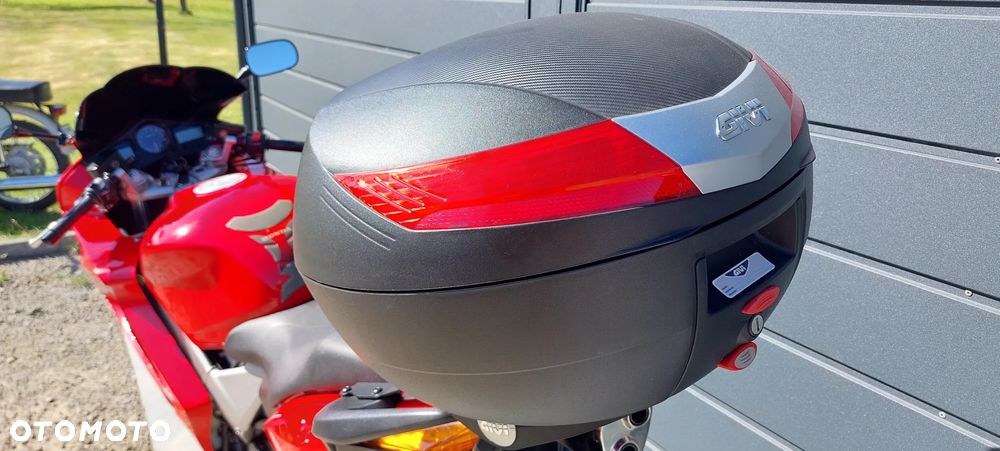 Honda VFR - 17