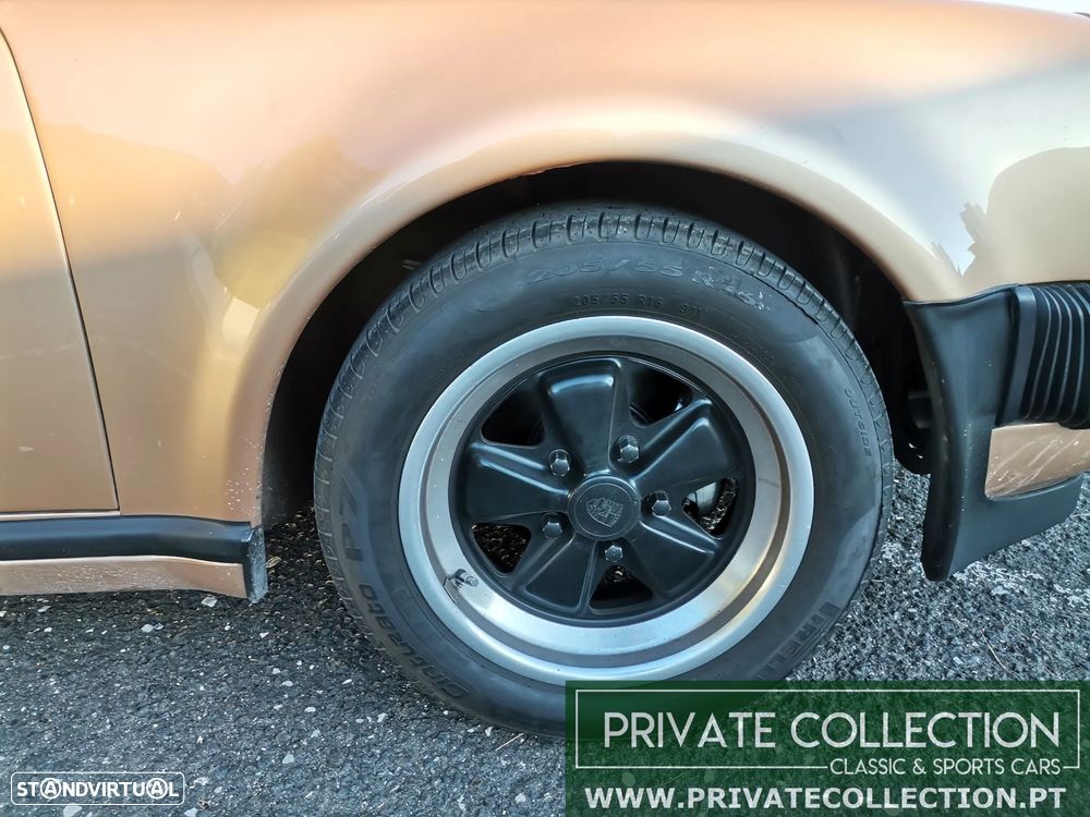 Porsche 911 Série G - 43