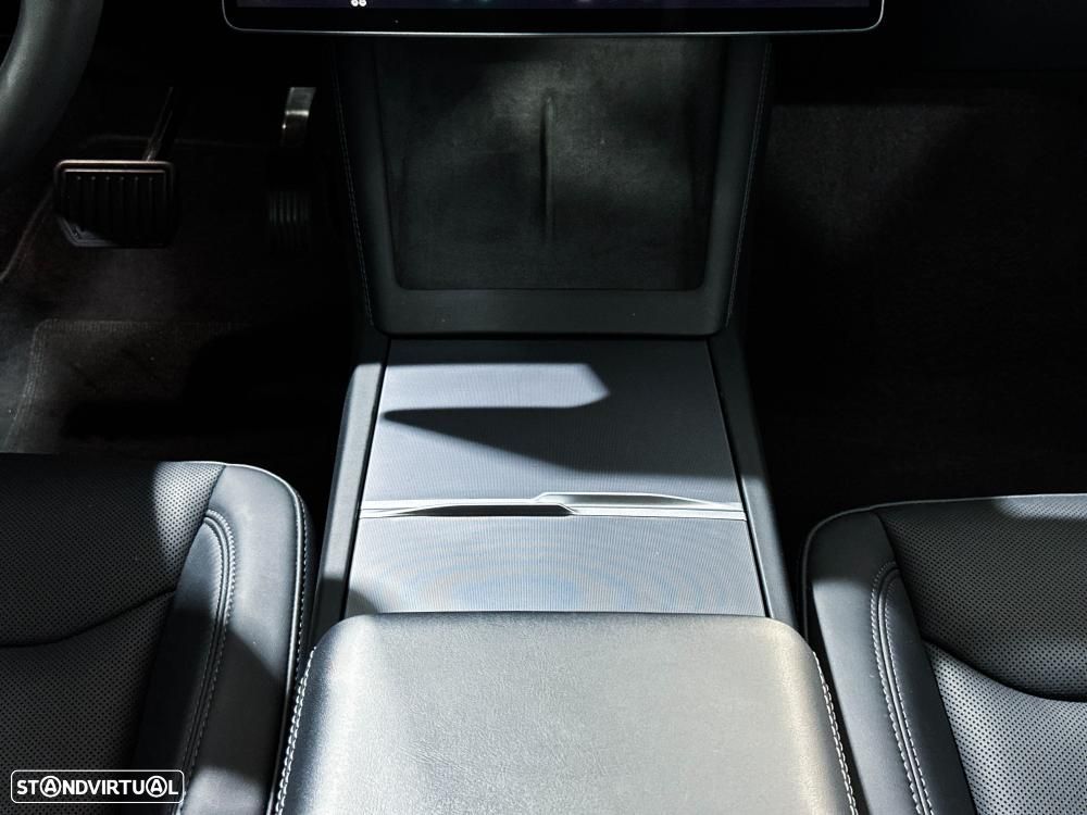 Tesla Model 3 Standard Range Plus RWD - 24
