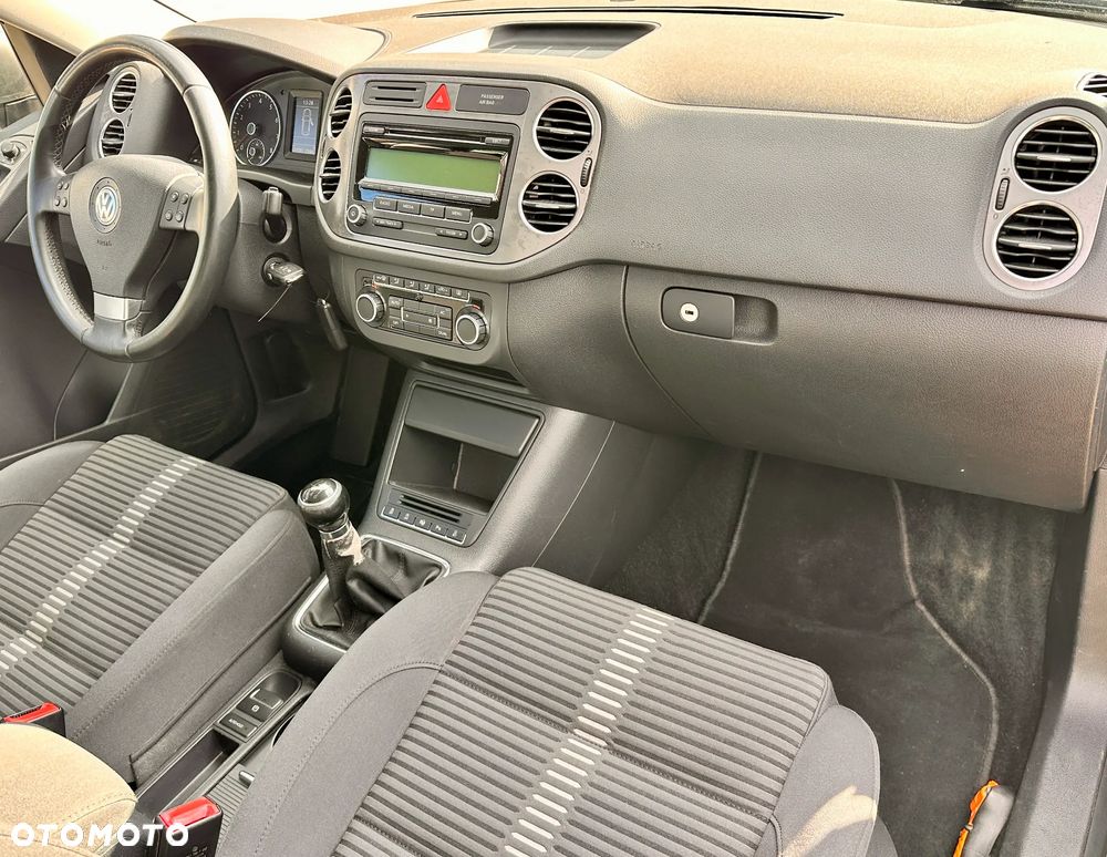 Volkswagen Tiguan - 5