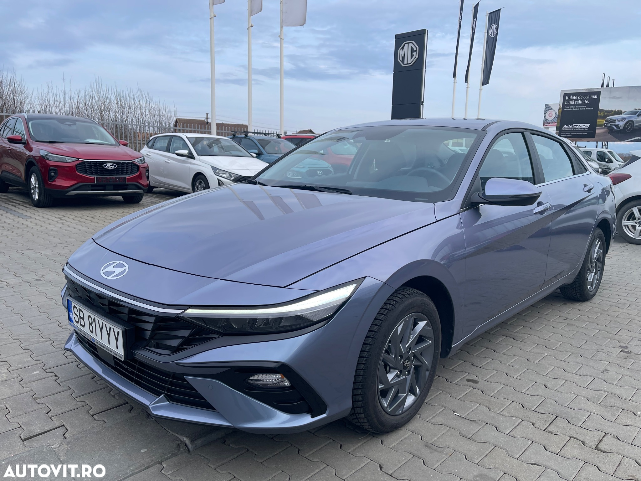 Hyundai Elantra 1.6 l 123 CP CVT Highway - 22