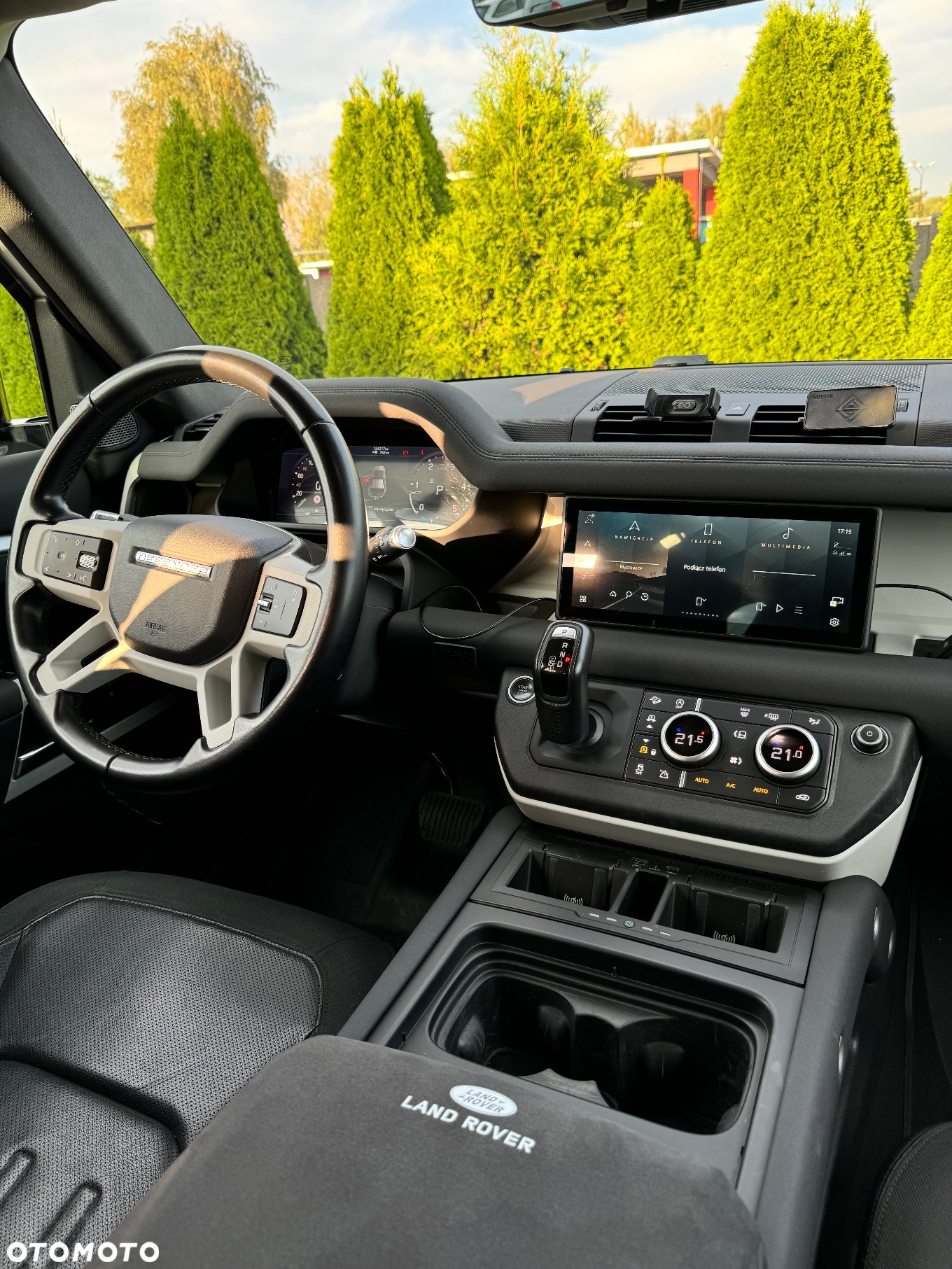 Land Rover Defender 110 2.0 D240 - 12