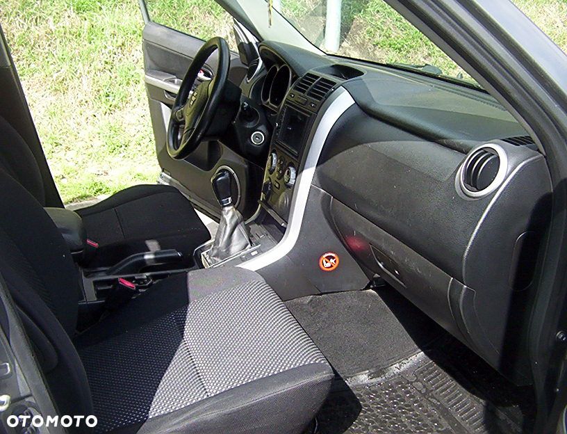 Suzuki Grand Vitara 1.9 DDiS Comfort - 11