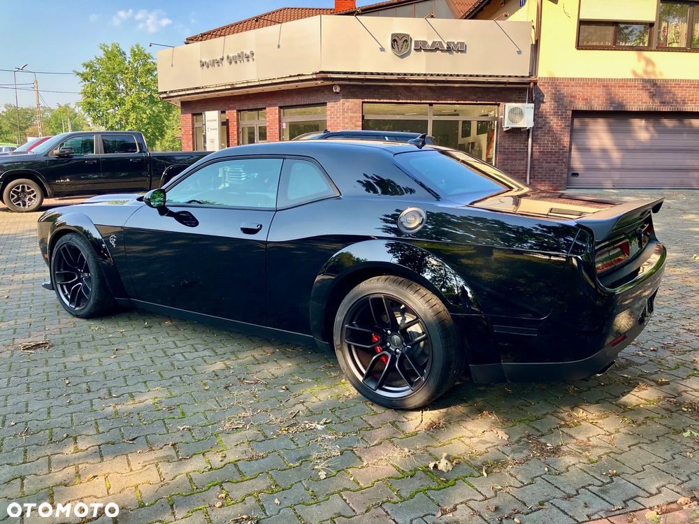 Dodge Challenger 6.2 Hellcat Widebody - 6