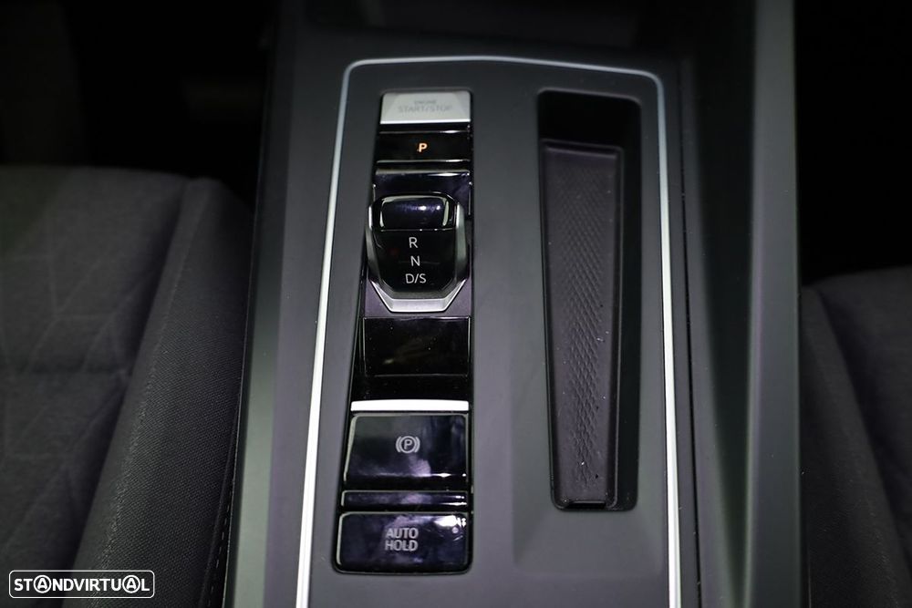 VW Golf 1.5 TSI e-Hybrid Life DSG - 13