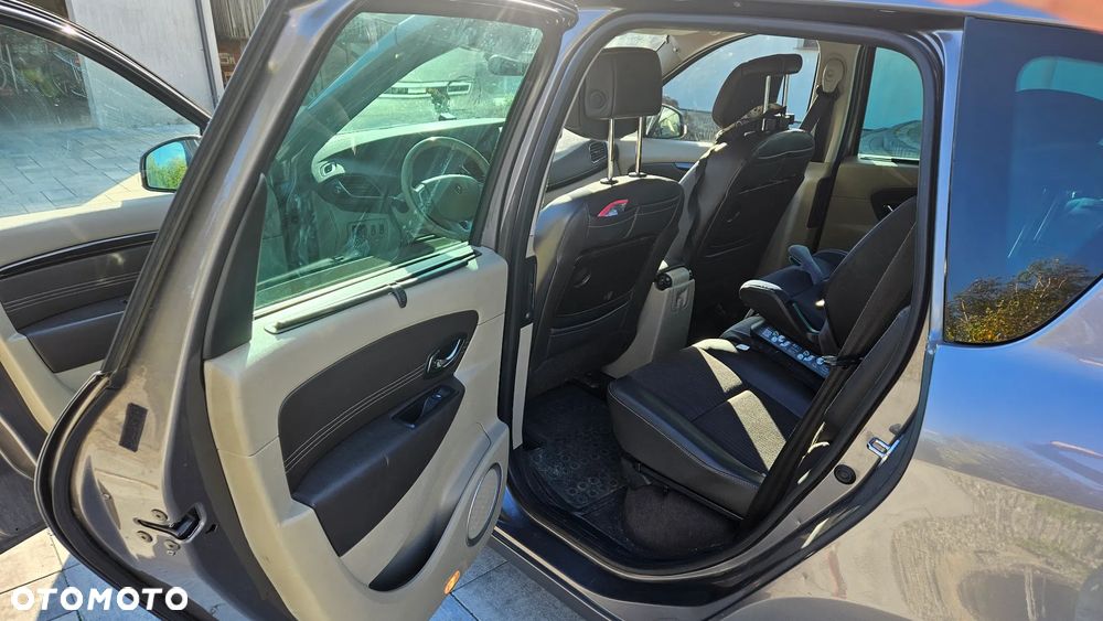 Renault Scenic - 7