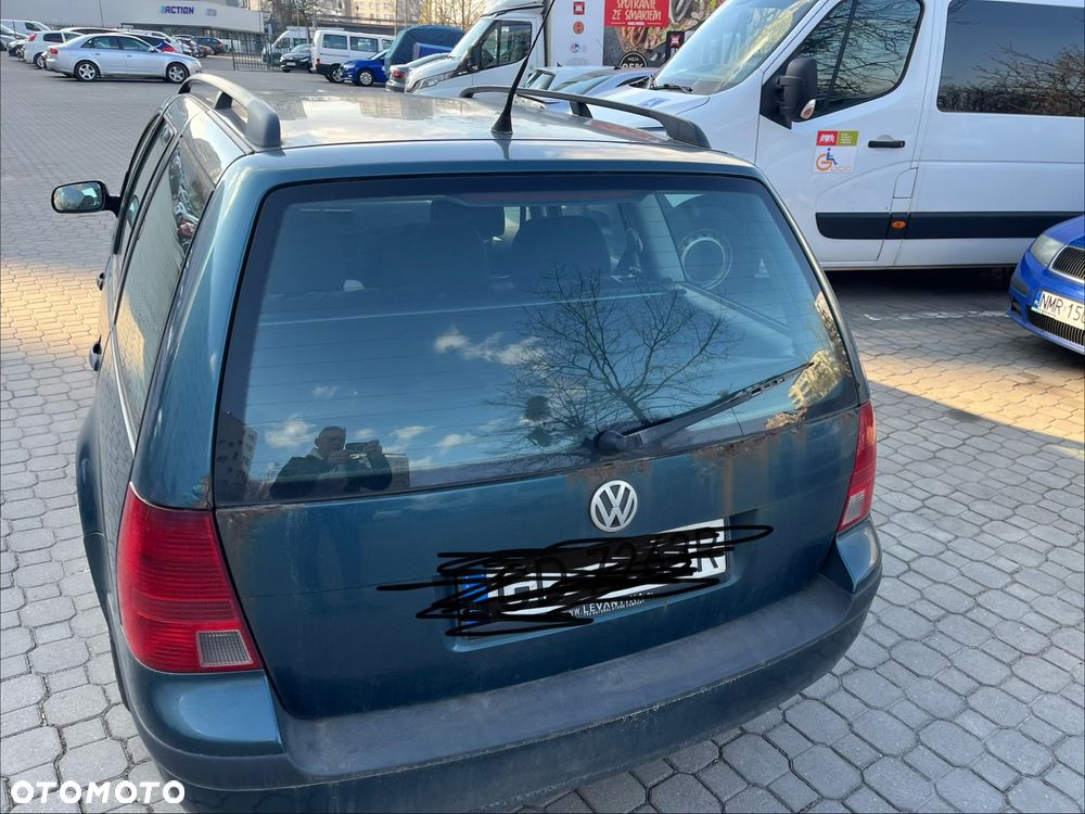 Volkswagen Golf - 8
