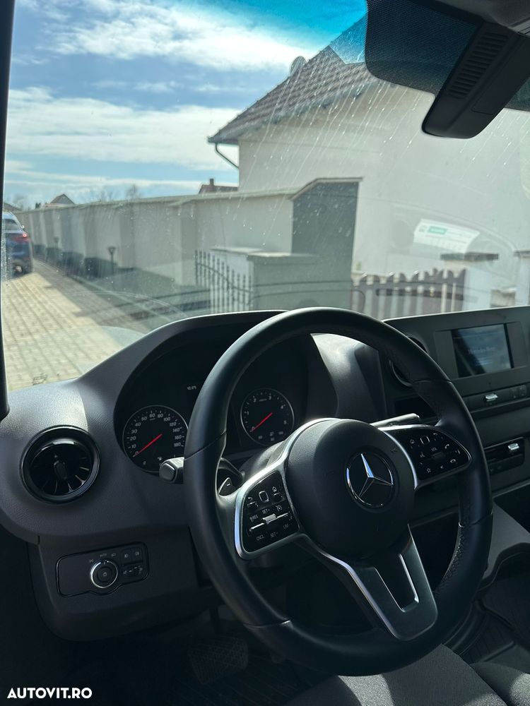 Mercedes-Benz Sprinter - 9