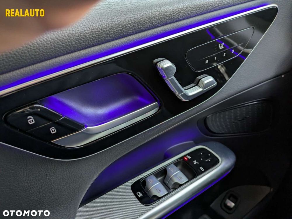 Mercedes-Benz GLC - 15