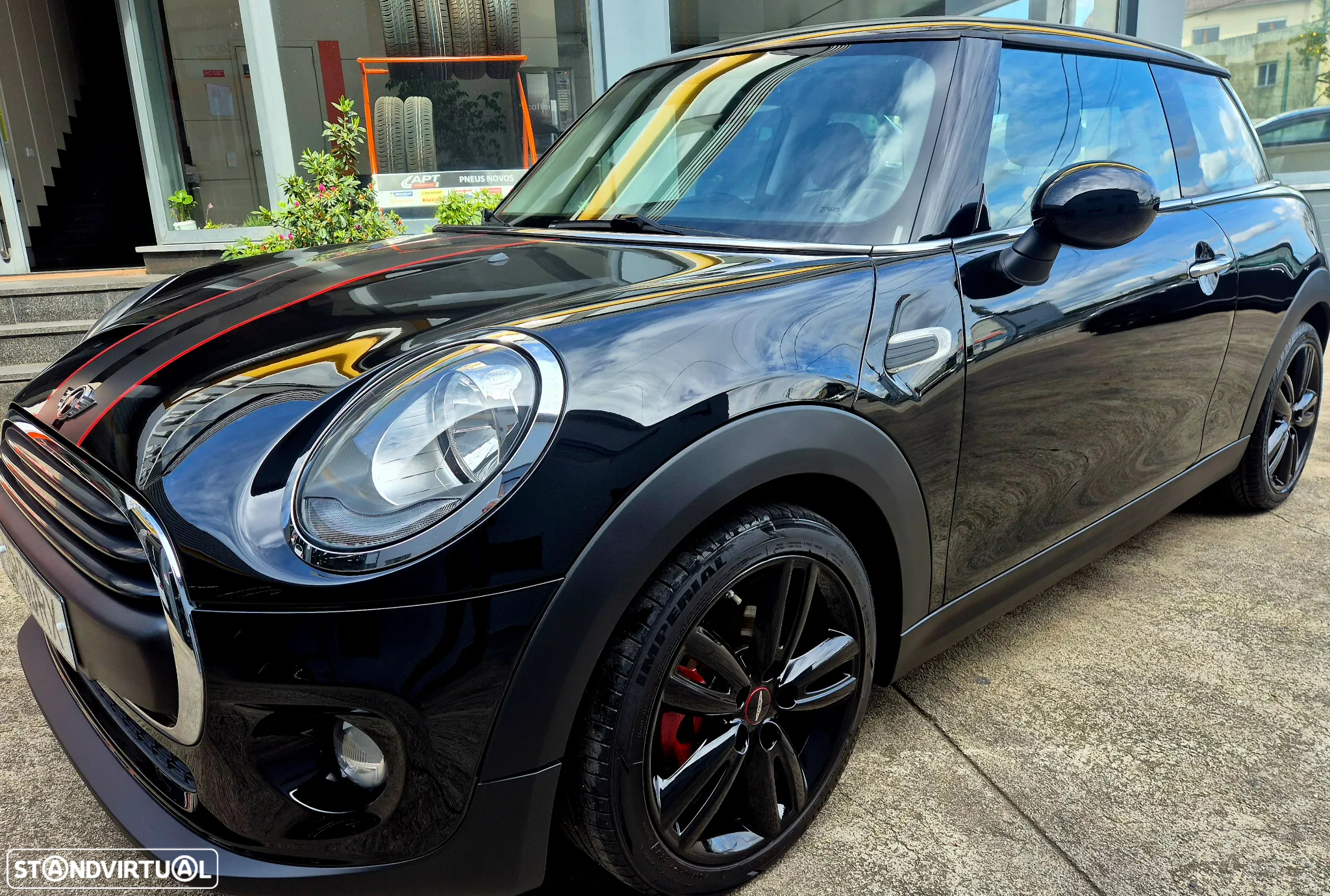 MINI 3 Portas One - 32