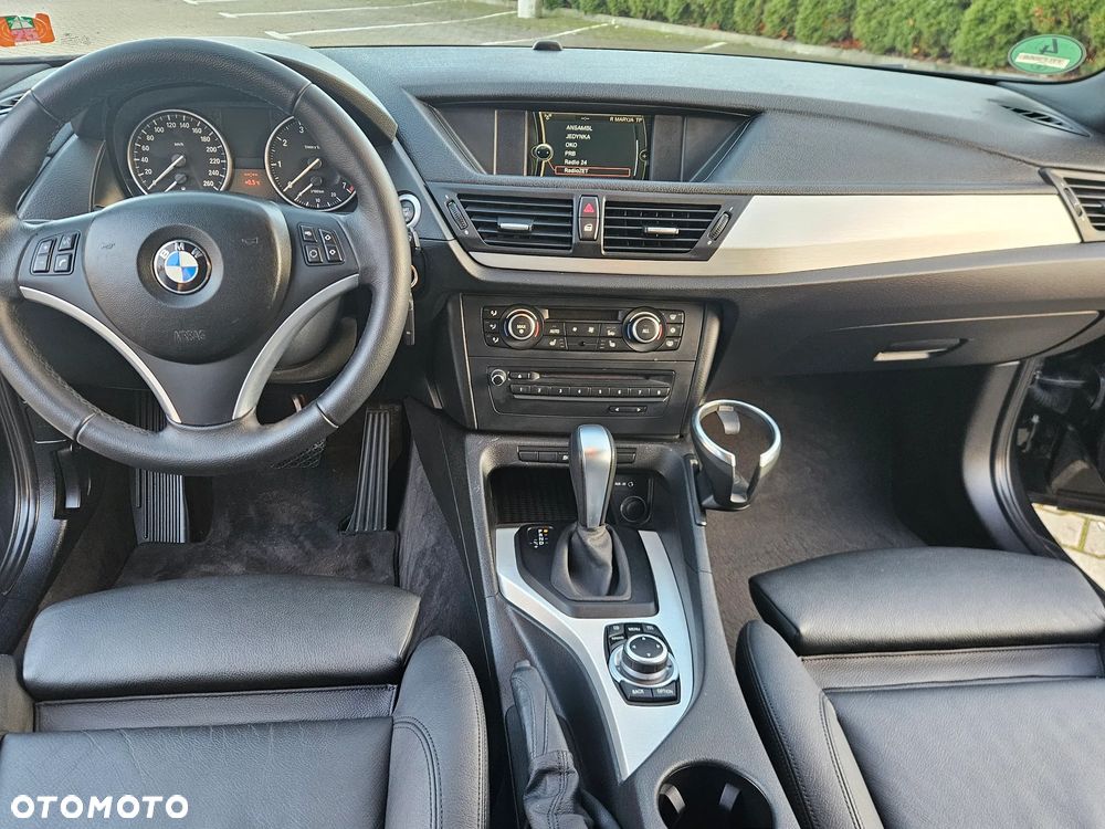 BMW X1 sDrive18i - 34