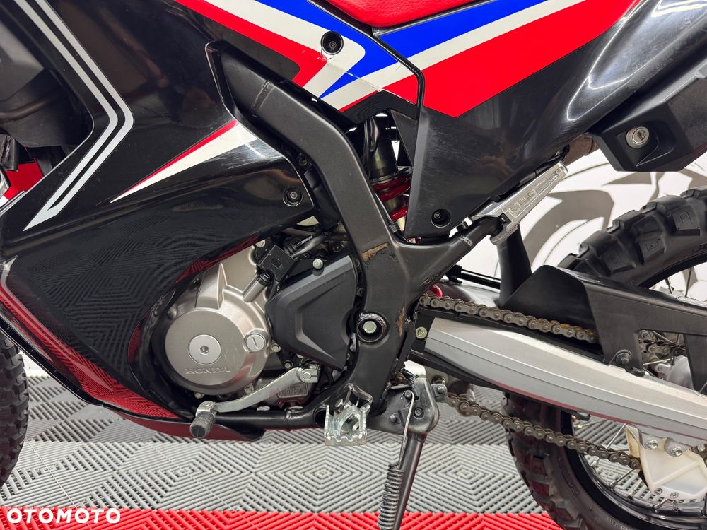 Honda CRF - 18