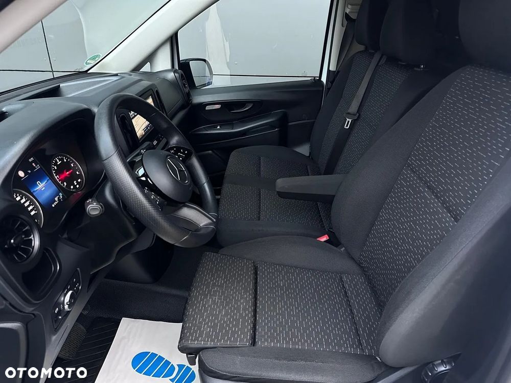 Mercedes-Benz Vito - 11