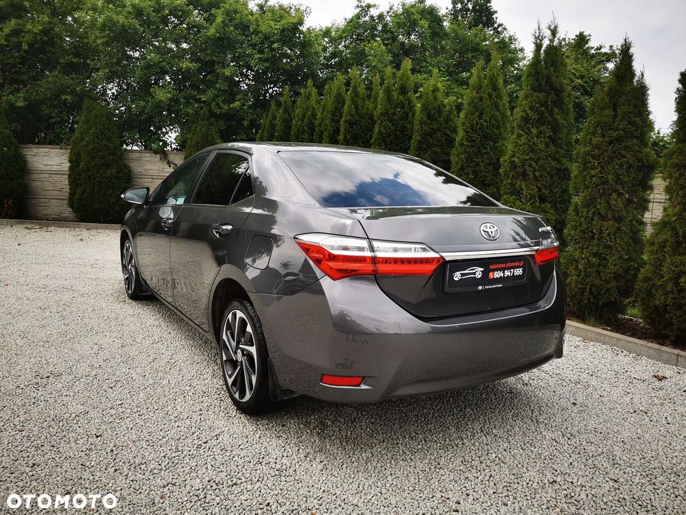 Toyota Corolla 1.6 Executive MS - 26