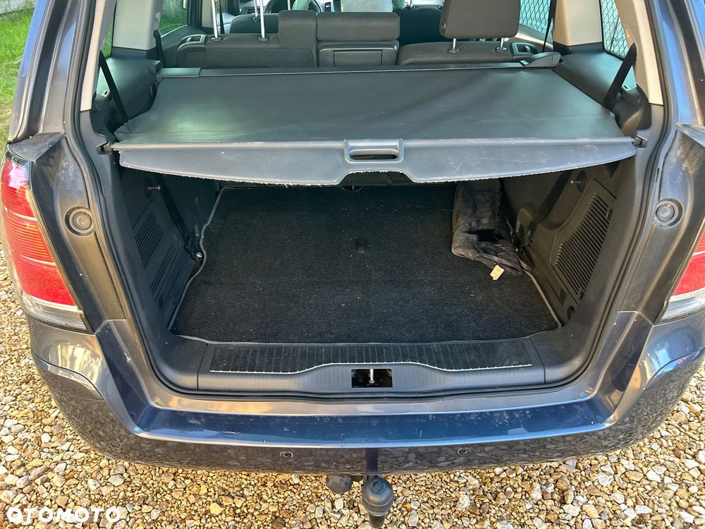 Opel Zafira 1.8 Cosmo - 10