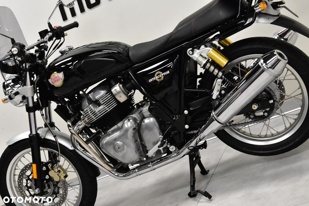 Royal Enfield Interceptor - 12