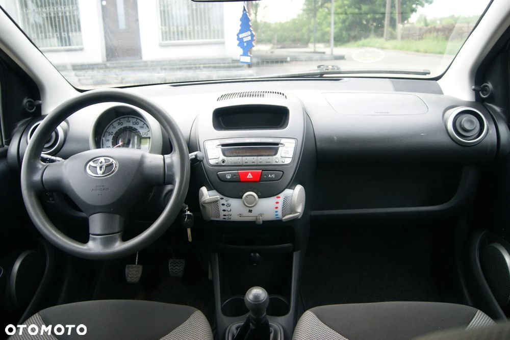 Toyota Aygo Connect - 28