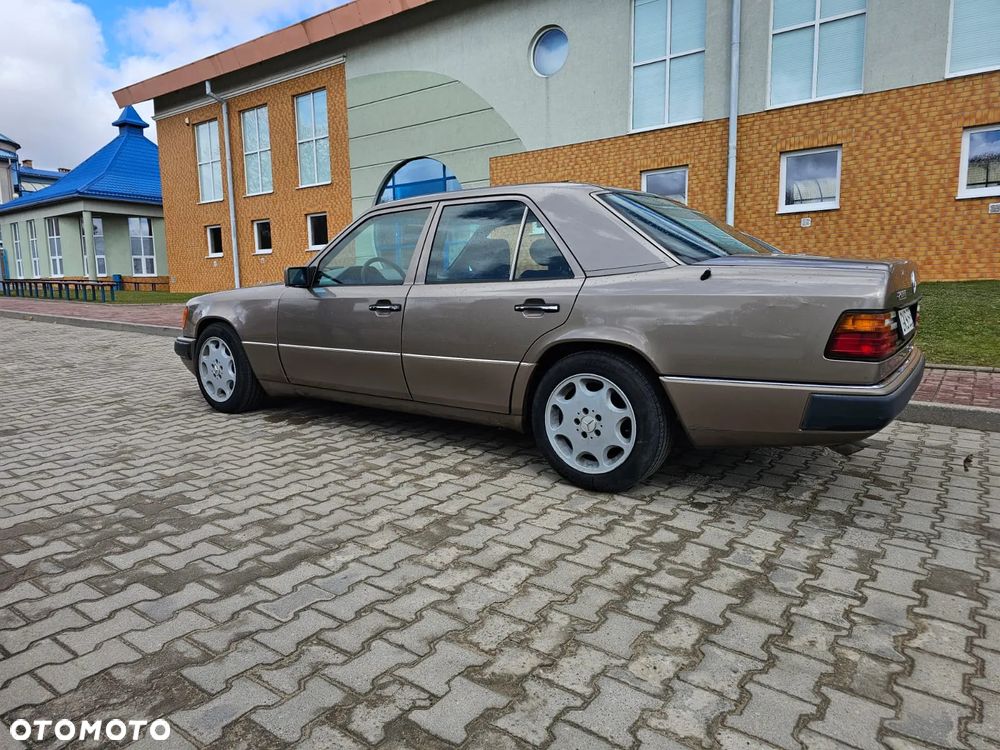 Mercedes-Benz W124 (1984-1993) - 3