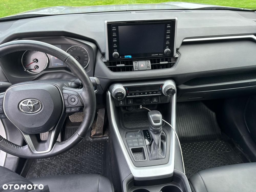 Toyota RAV4 - 22