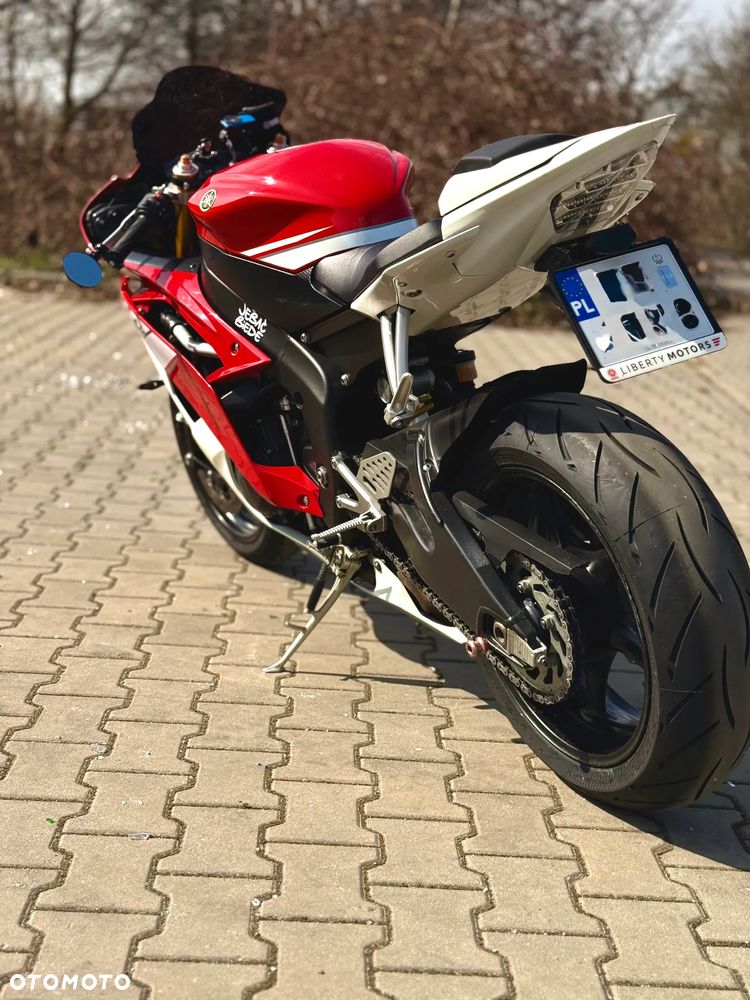 Yamaha R6 - 16