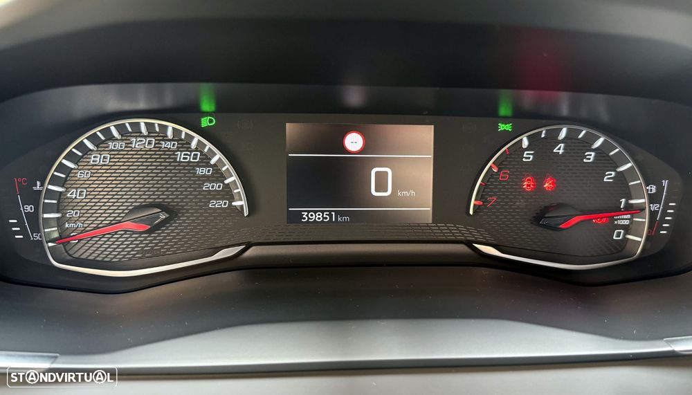 Peugeot 208 1.2 PureTech Active - 12