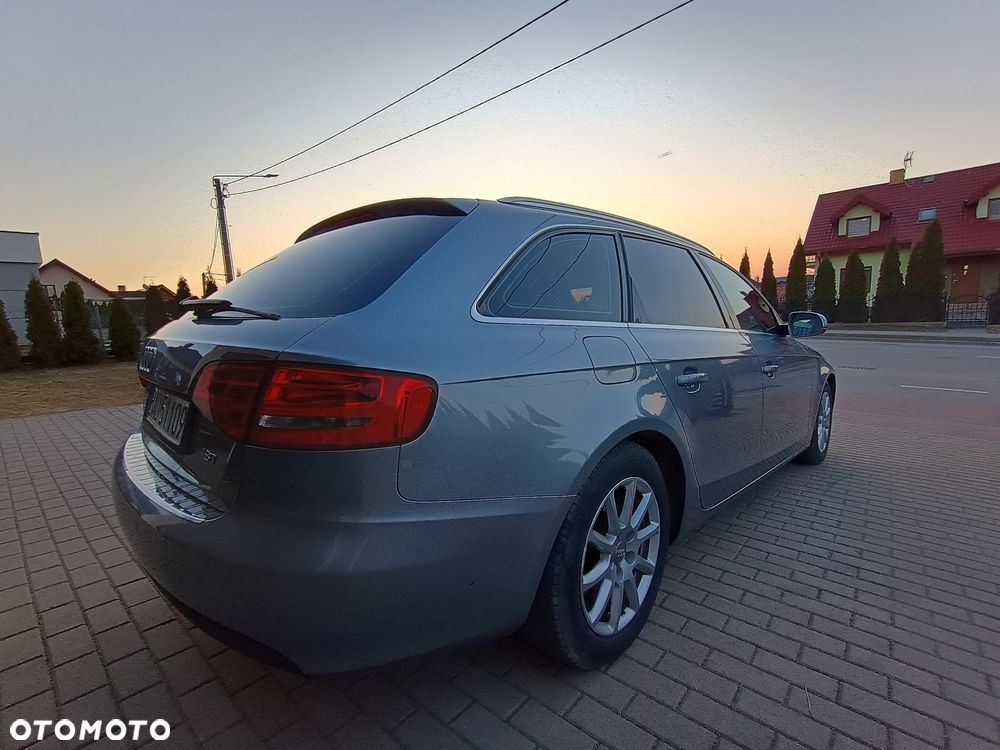 Audi A4 Avant - 5