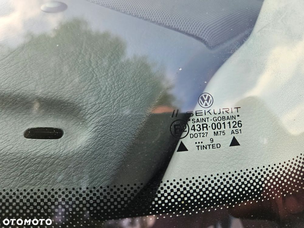 Volkswagen Multivan - 24