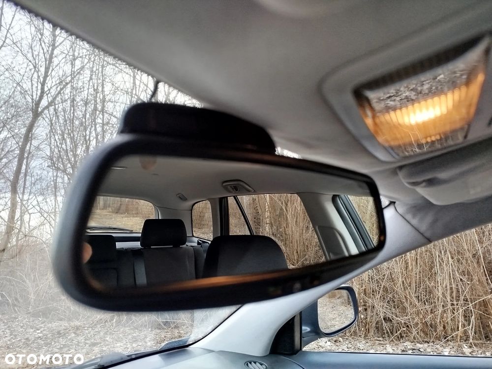 Toyota Avensis 2.2 D-4D Prestige - 19