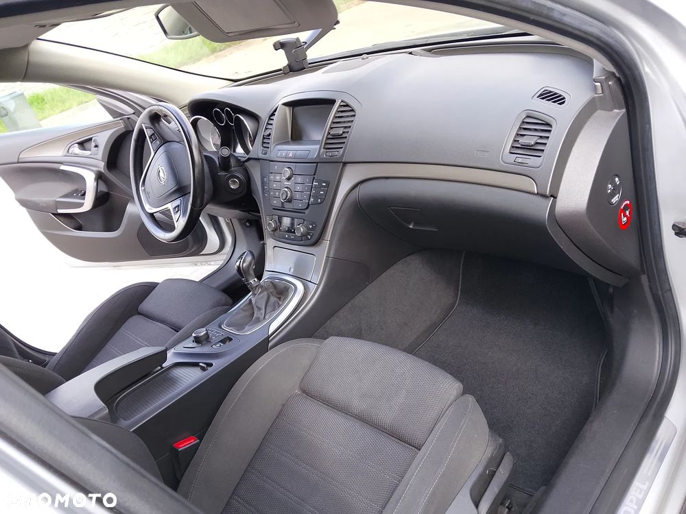Opel Insignia 1.8 - 18