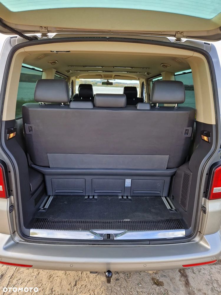 Volkswagen Multivan - 23