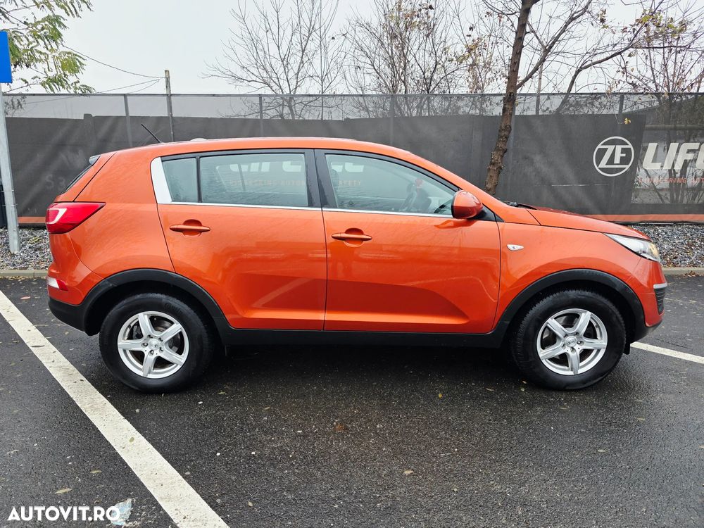 Kia Sportage 1.7 CRDI 2WD Spirit - 4