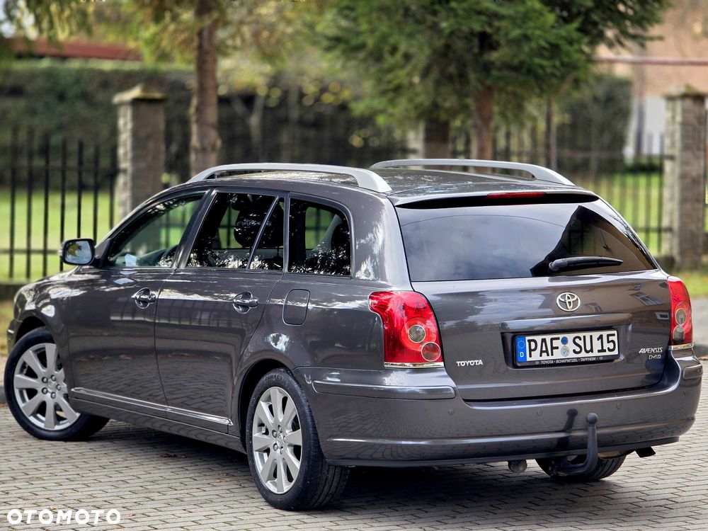 Toyota Avensis 2008 photo 5