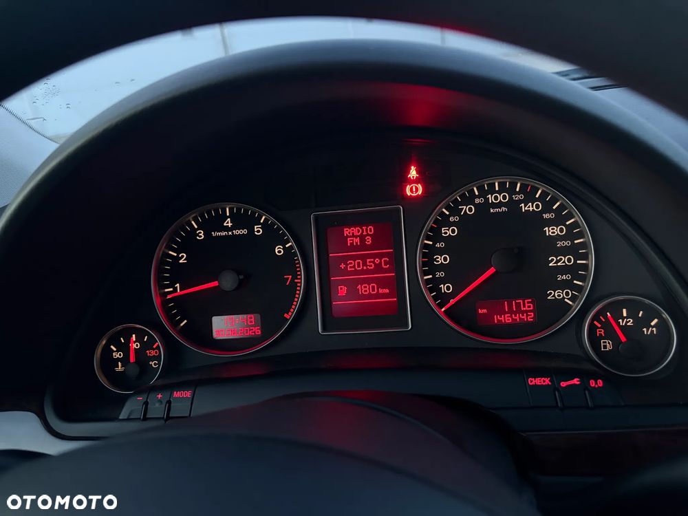 Audi A4 Limousine - 19
