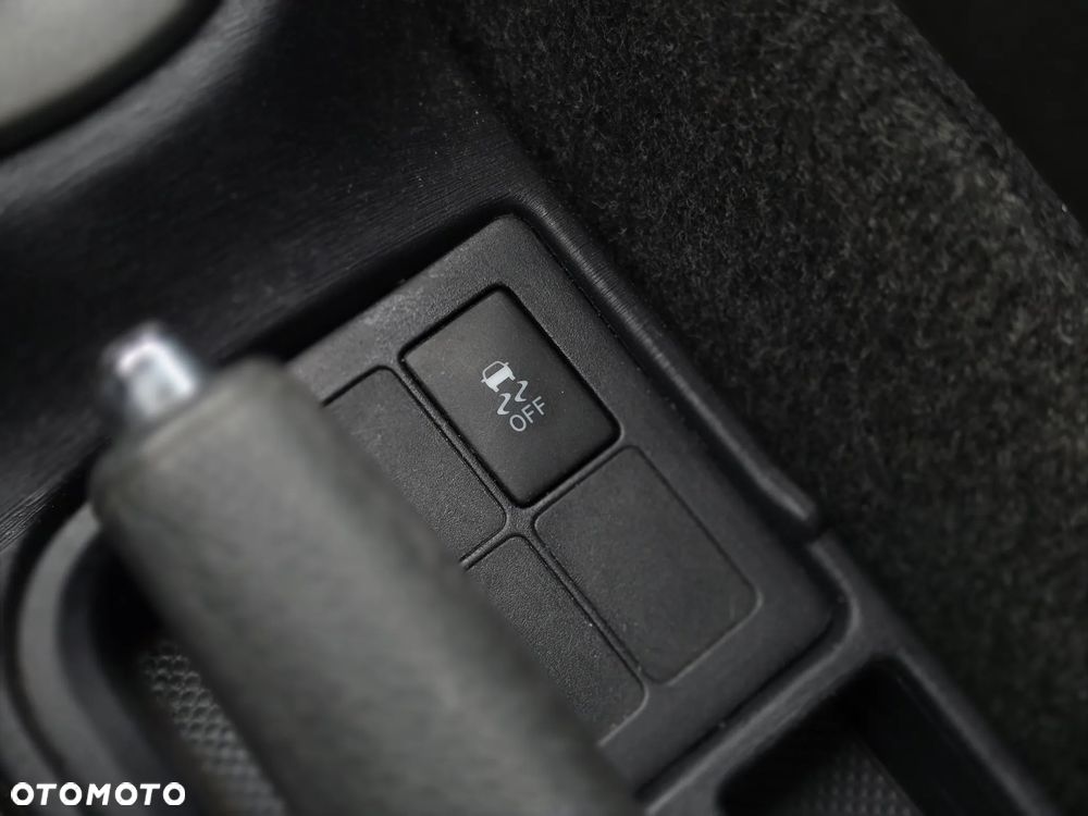 Toyota Yaris - 18