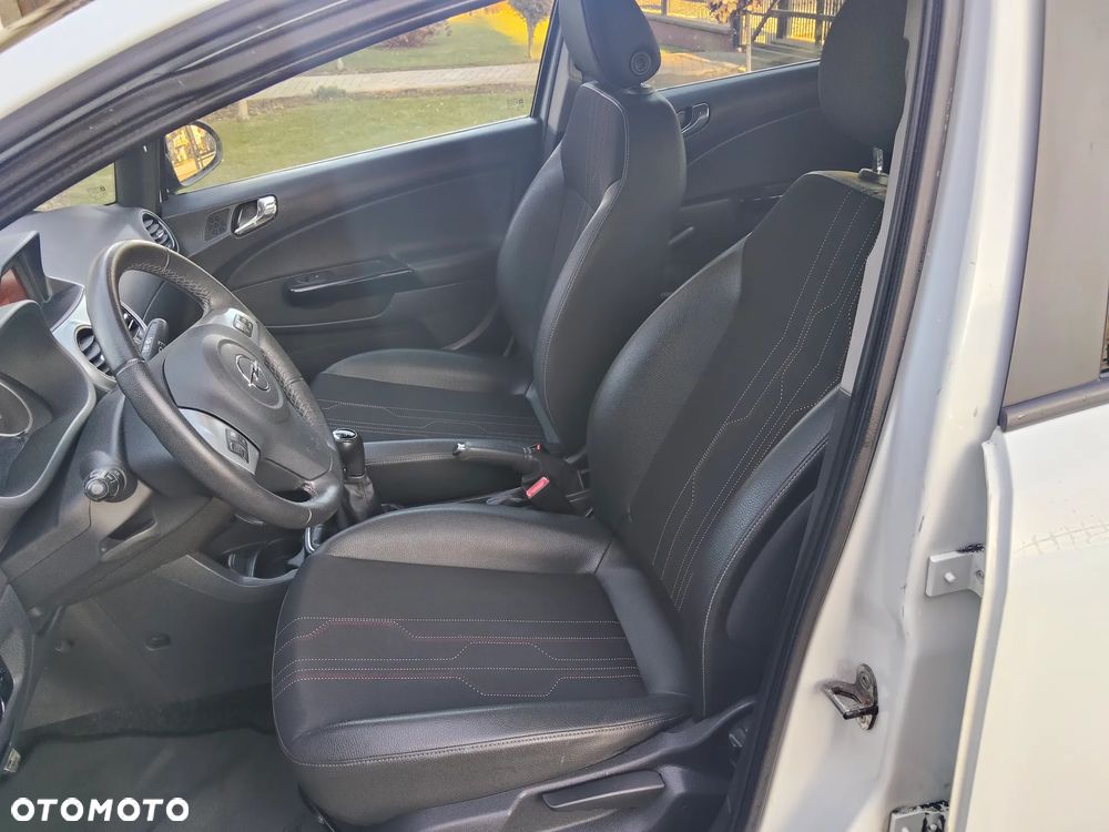 Opel Corsa 1.2 16V Enjoy - 28