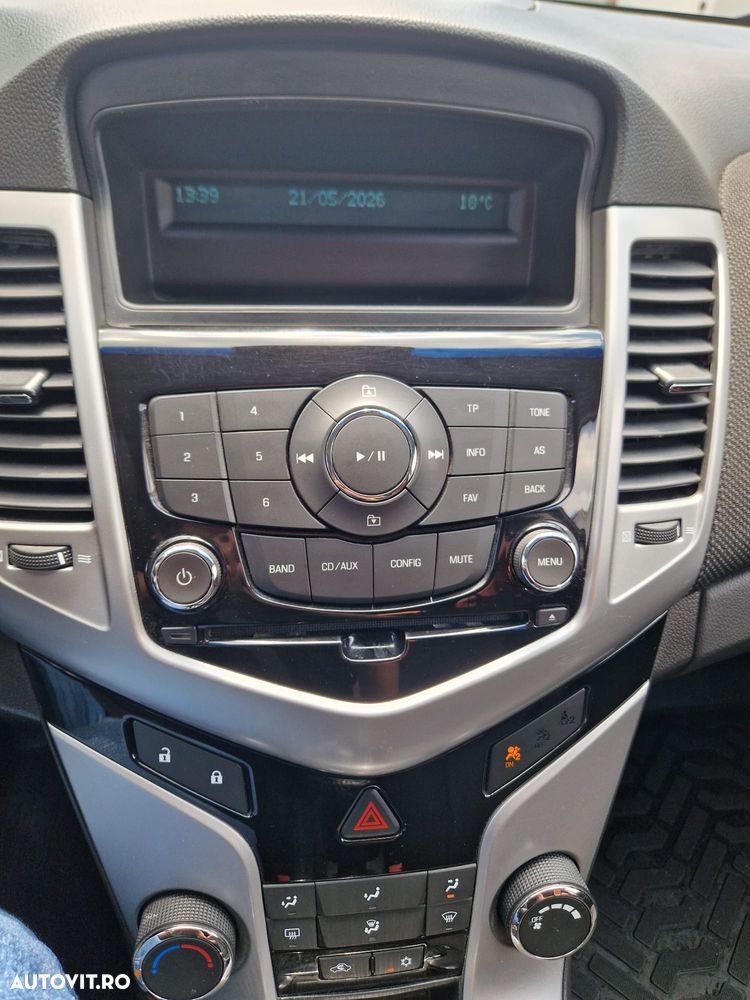 Chevrolet Cruze 2.0 SOHC LT - 8