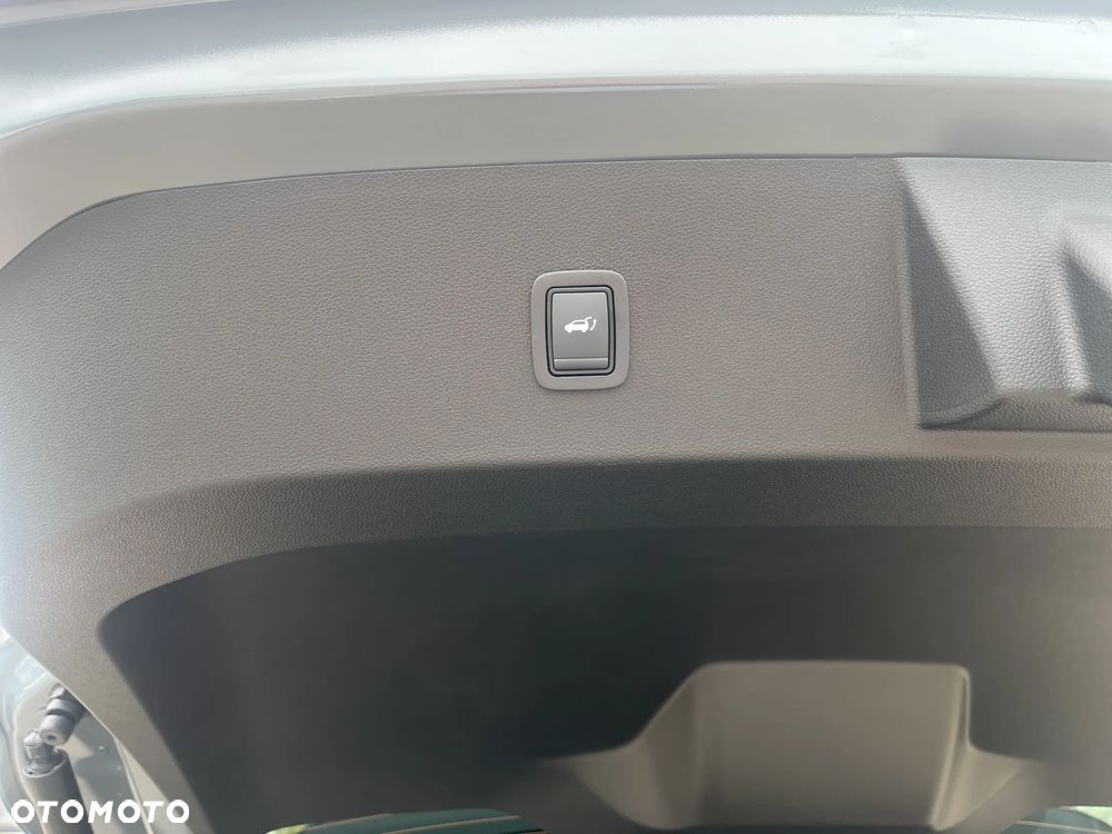 Renault 4 E-Tech 52kWh Comfort Range Iconic Plein Sud - 12