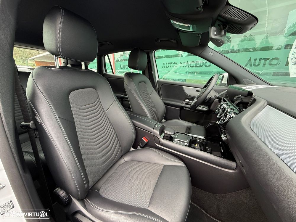 Mercedes-Benz GLA 180 d 8G-DCT Progressive - 8