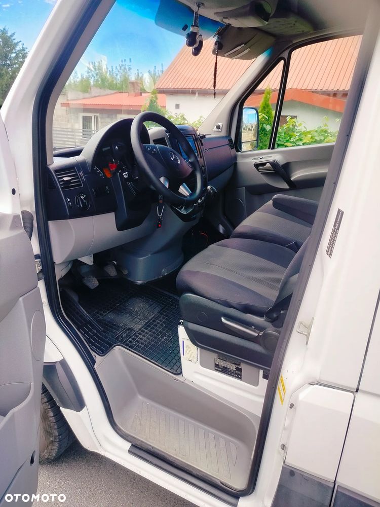 Mercedes-Benz Sprinter - 8
