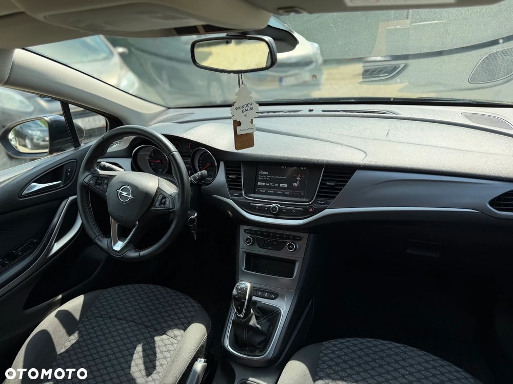 Opel Astra 1.6 T Dynamic S&S - 12