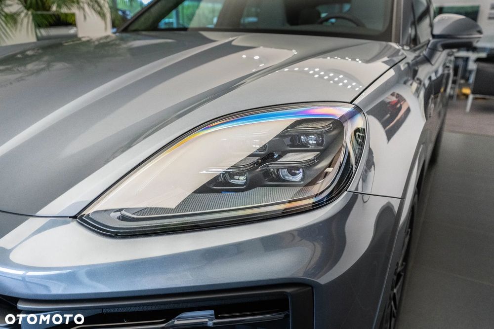 Porsche Cayenne E-Hybrid PHEV Black Edition - 32