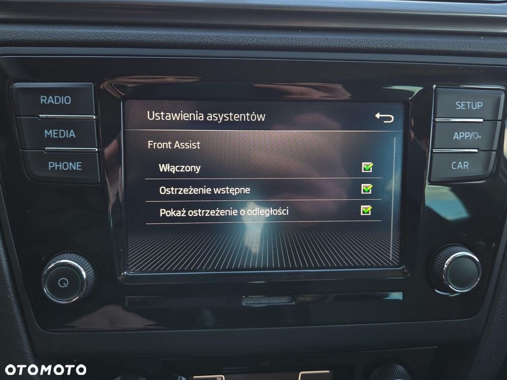 Skoda RAPID 1.0 TSI Style DSG - 20