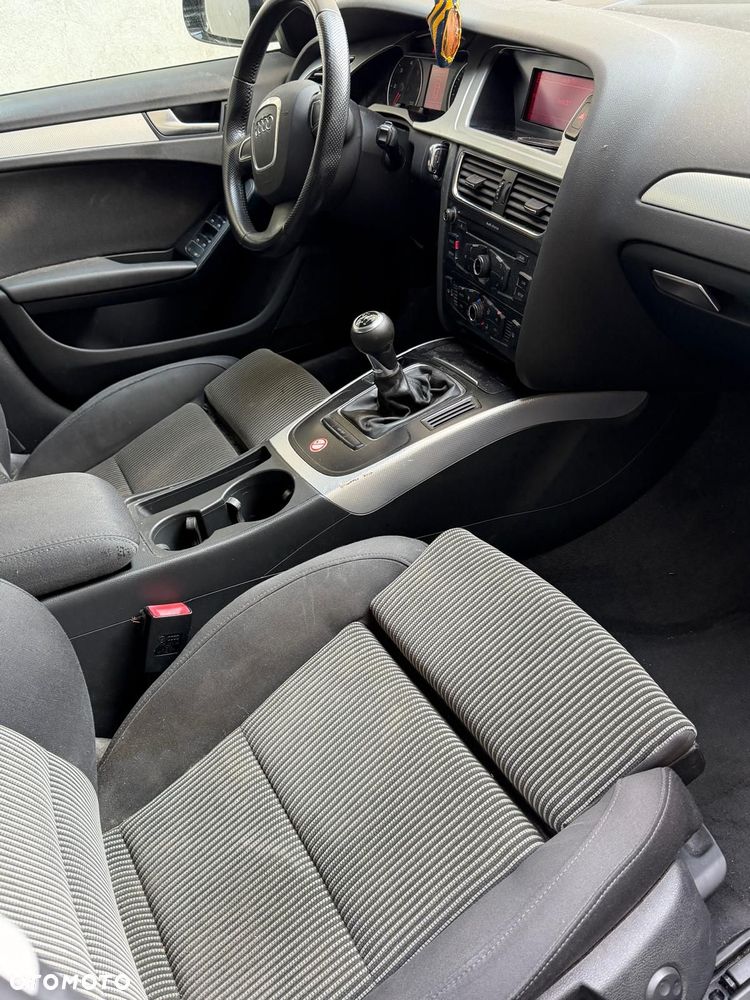 Audi A4 Avant 2.0 TDI DPF Ambition - 5