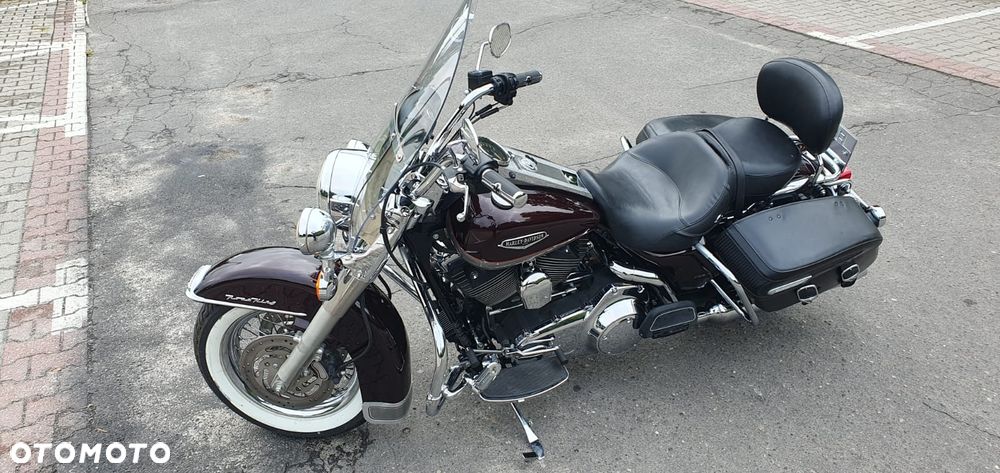 Harley-Davidson Touring Road King - 11