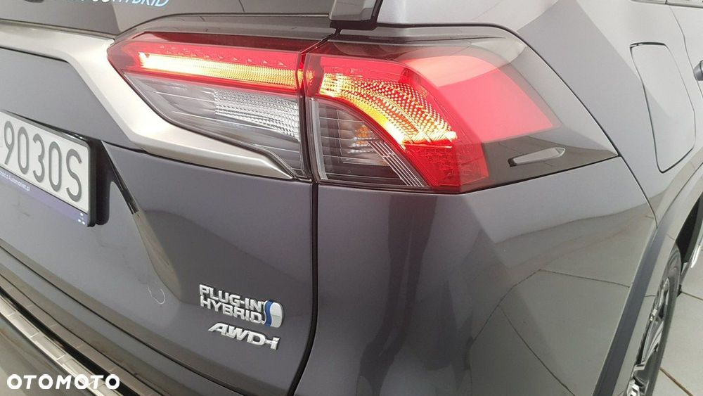 Toyota RAV4 - 16