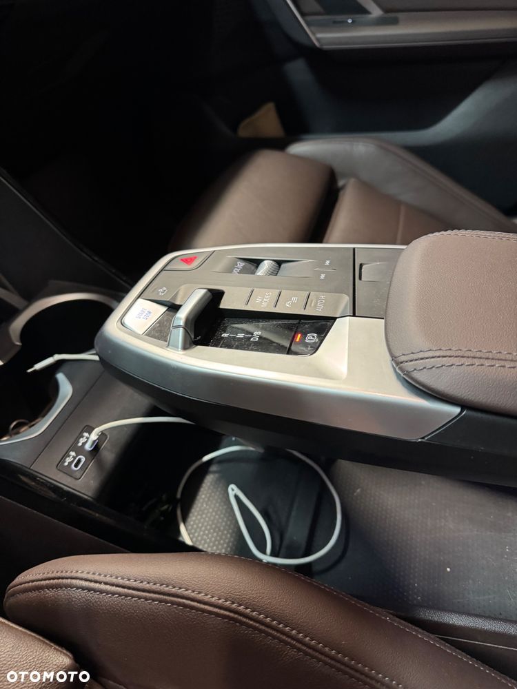 BMW iX1 xDrive30 66.5kWh xLine - 8
